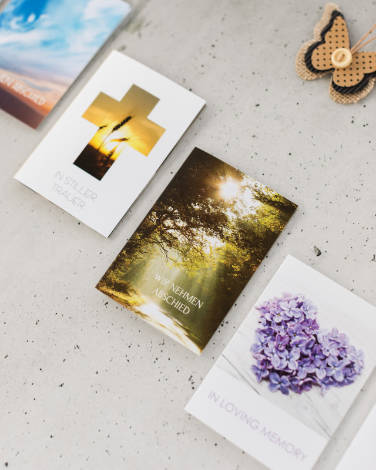 Sterbebilder online gestalten