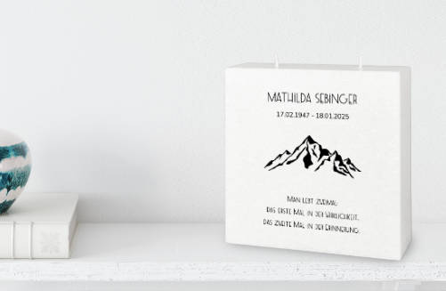 Eckige Trauerkerzen mit Aufdruck und Docht