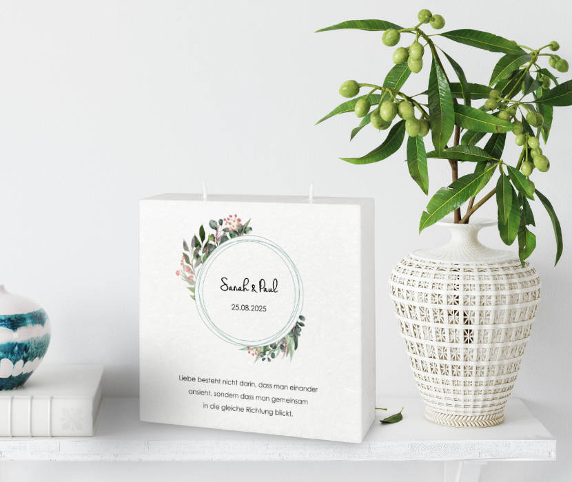 Weihnachtskerze Docht Springender Hirsch 6 x 6 x 15 cm mit und ohne Aufdruck