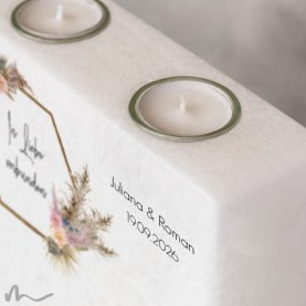 Hochzeitskerze breites Holzelement Pampasgras 20 x 20 cm